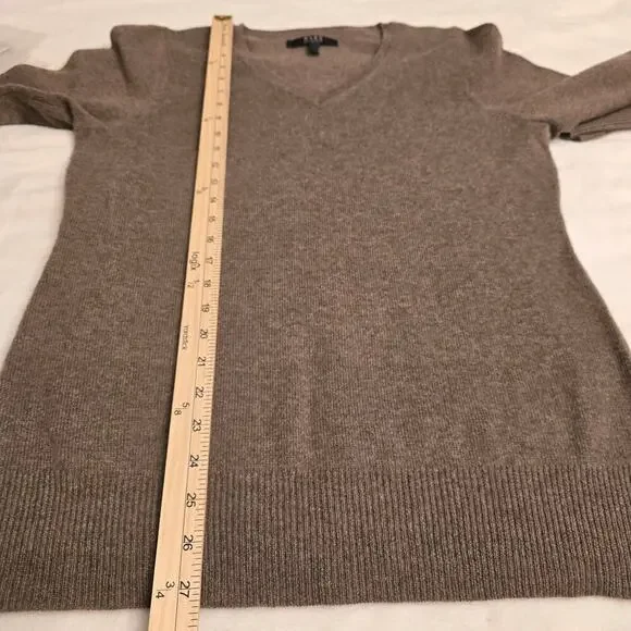 Alex Marie Cashmere Sweater Brown V-Neck  Sz L Timeless Minimalist QuietLuxury - Picture 6 of 7